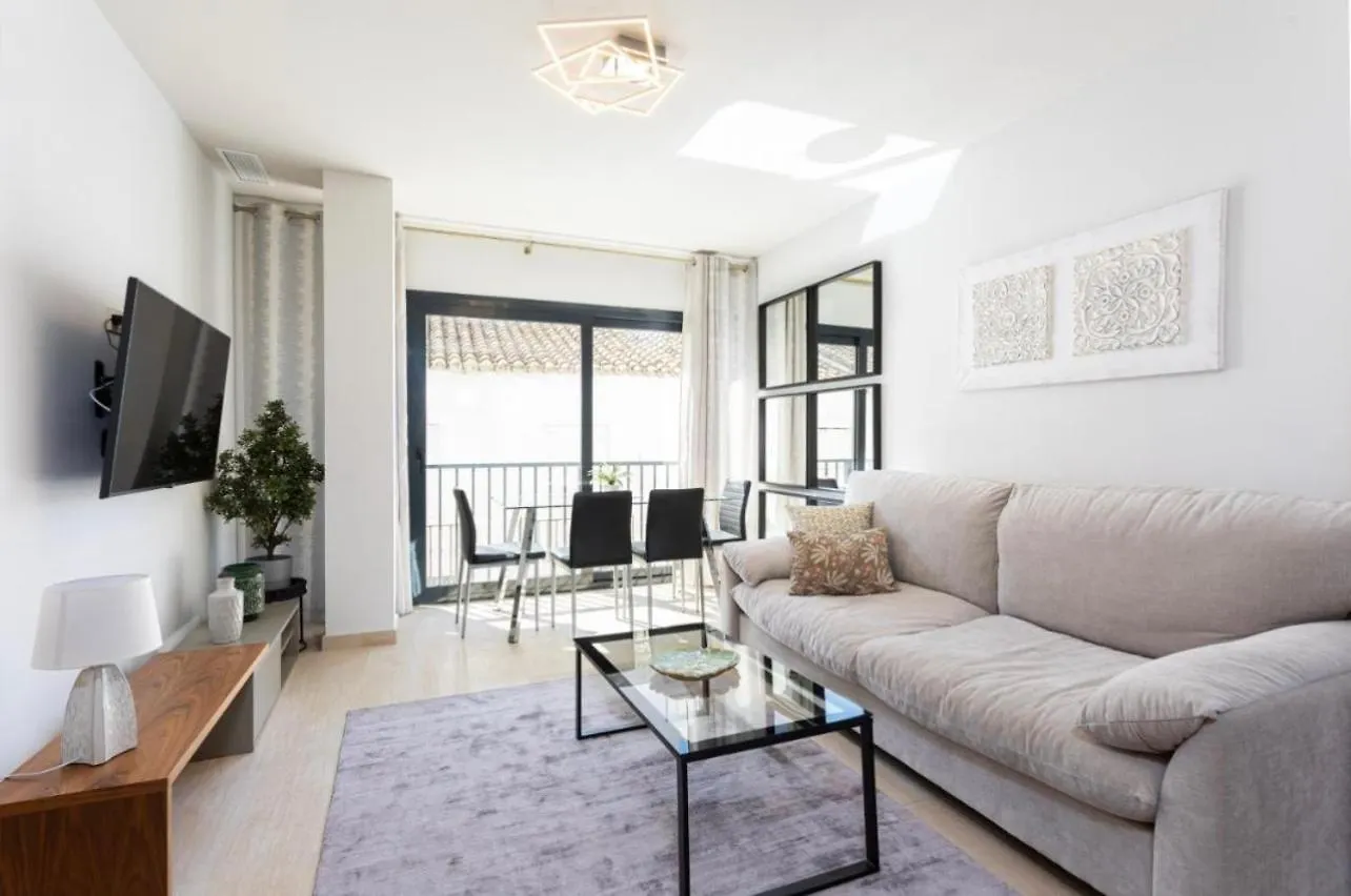 Estepona Elegance Apartment 150Mts From The Sea